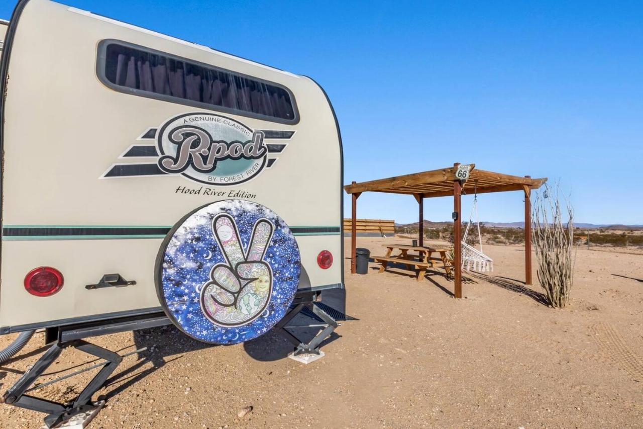 Jt Village Campground - Lil Miss Daisy Joshua Tree Buitenkant foto