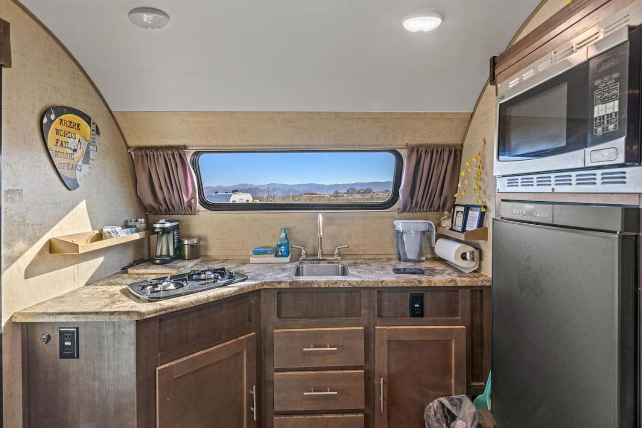 Jt Village Campground - Lil Miss Daisy Joshua Tree Buitenkant foto