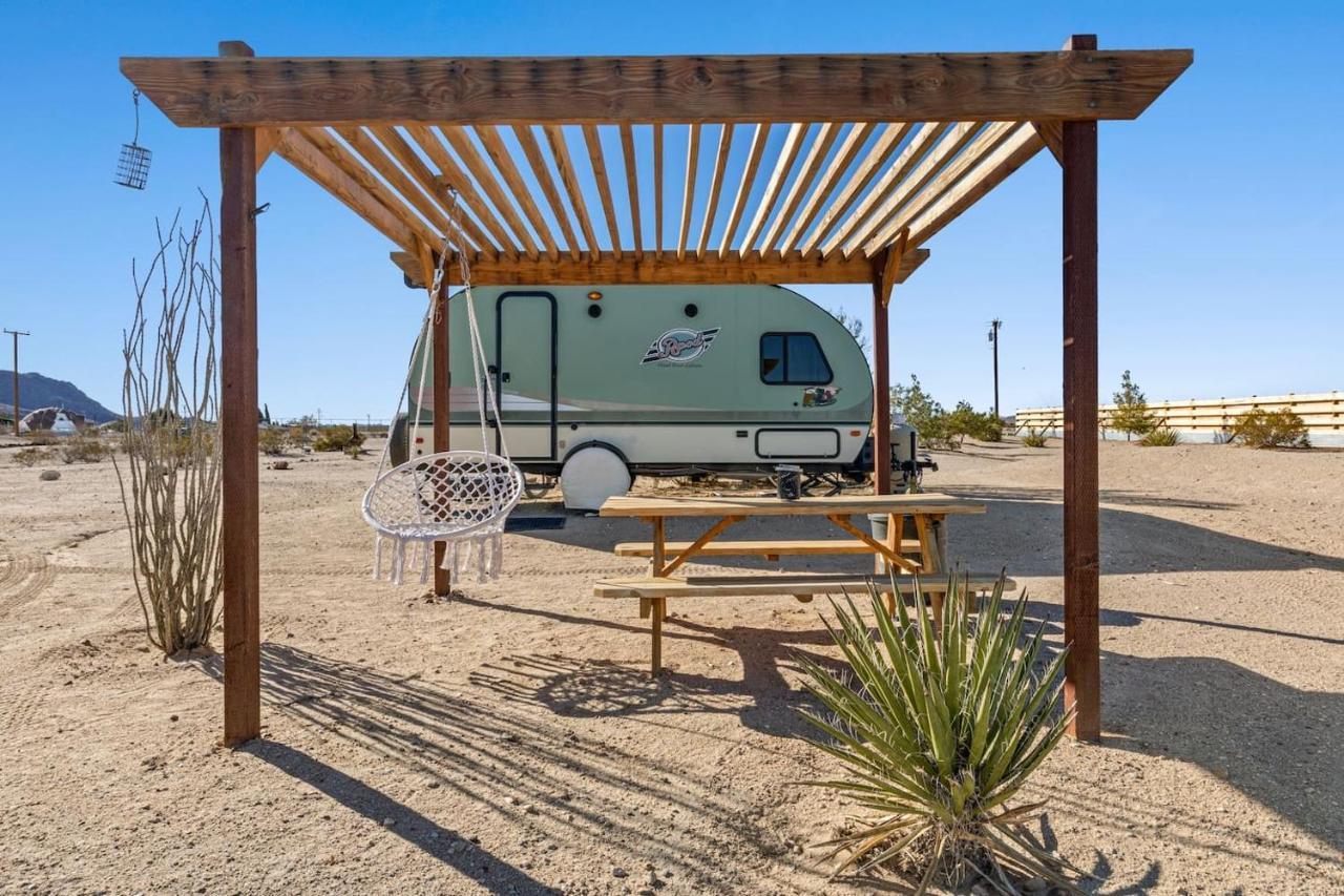 Jt Village Campground - Lil Miss Daisy Joshua Tree Buitenkant foto